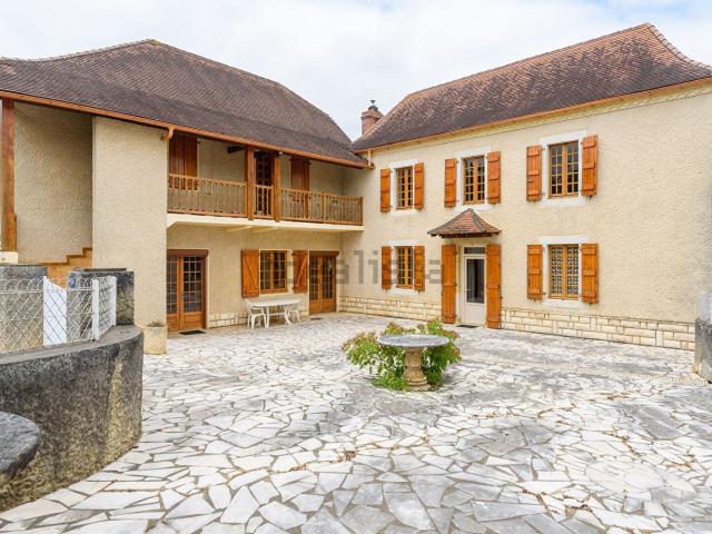 Maison, Malaussanne