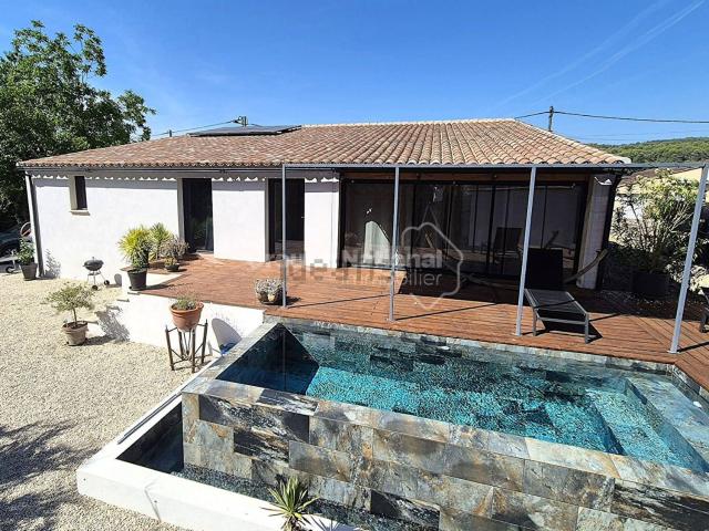 Maison, Malemort du Comtat