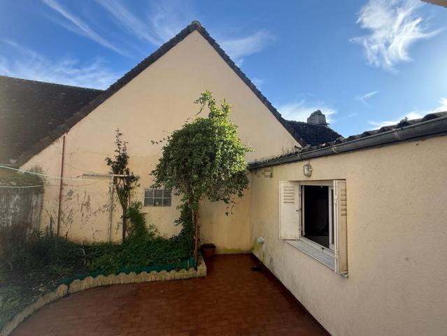 Maison, Mamers