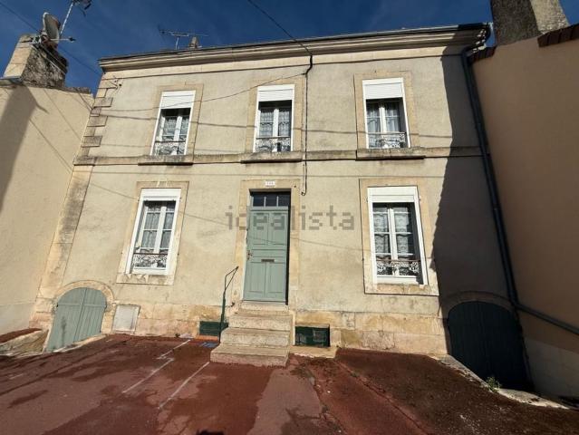 Maison, Mamers