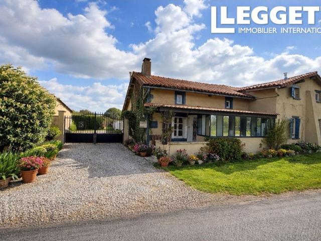 Maison, Manot