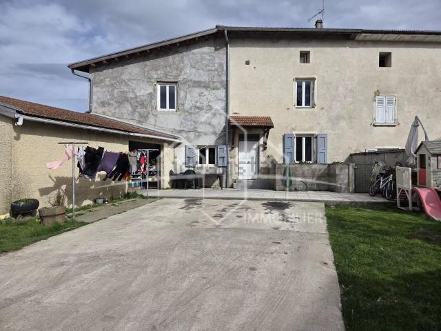 Maison, Manthes