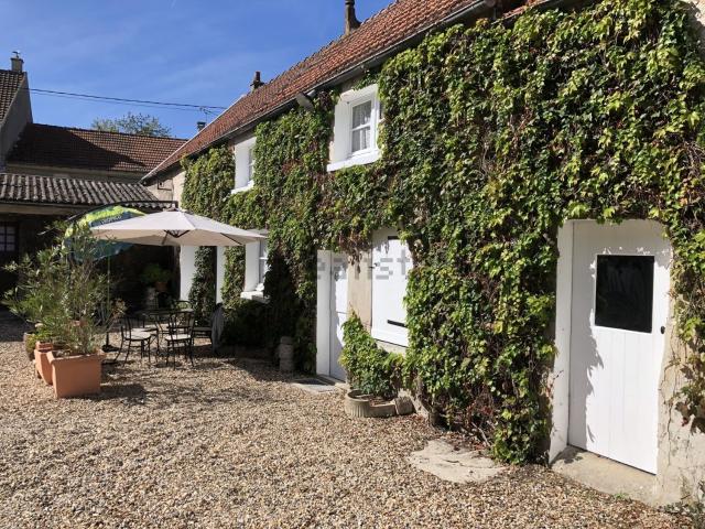 Maison, Marcilly