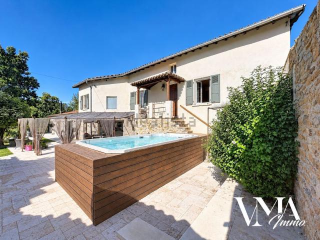 Maison, Marcilly d&apos Azergues