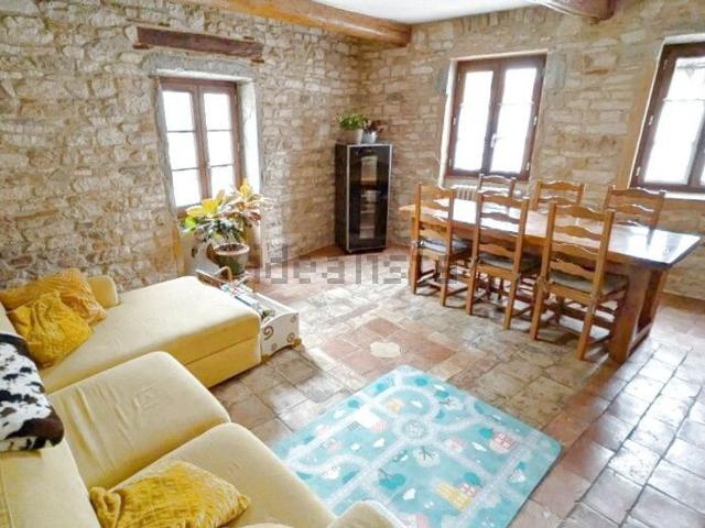 Maison, Marcilly d&apos Azergues