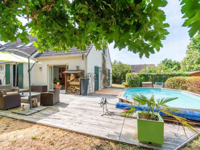 Maison, Margency