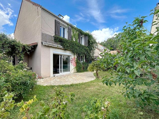 Maison, Margency