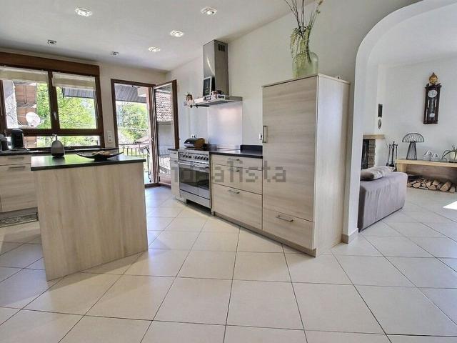 Maison, Marin