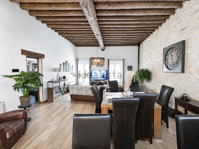 Maison, Marines