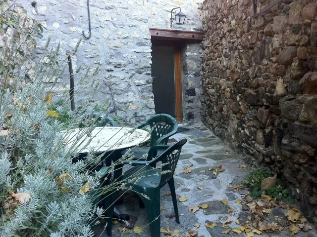 Maison, Marie