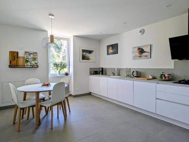 Maison Marignac Laspeyres 348 m2 avec jardin et dépendance