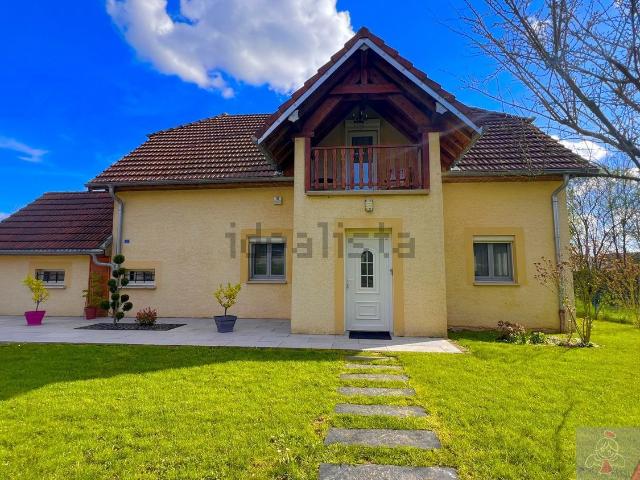 Maison, Marnay