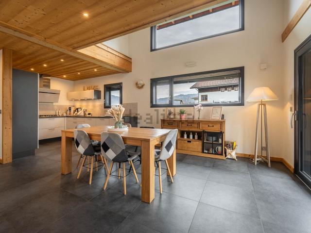 Maison, Marnaz