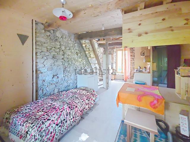 Maison, Massat