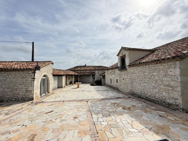 Maison, Masquières