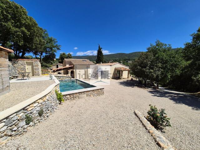 Maison, Méthamis