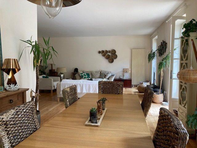 Maison meublé à louer 4 pièces 132 m²