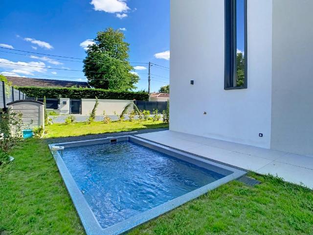 MAISON – MEUBLE – 179 M² – PISCINE – 69110 STE FOY LES LYON
