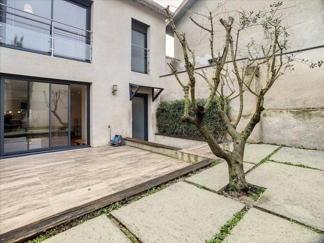 MAISON MEUBLE 107 m2 GARAGE 69250 ALBIGNY SUR SAONE