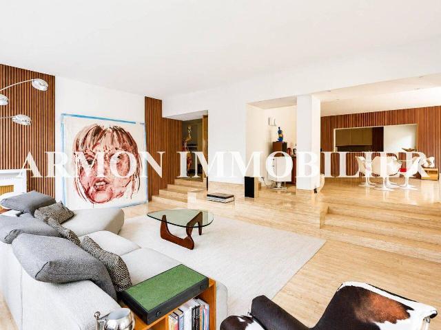 Maison Meublée 425m² + 7600m² Jardin 7 Chambres