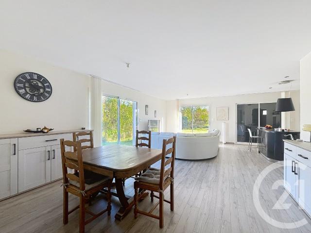 Maison meublée 4 pièces 105 m²