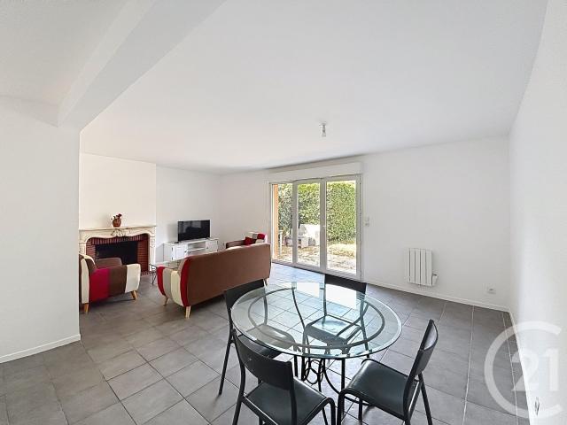 Maison meublée 4 pièces 105 m²