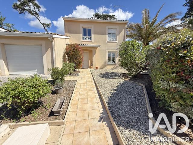 Maison meublée 4 pièces 115 m²
