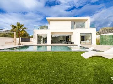 Maison meublée 4 pièces 167 m²