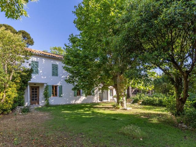 Maison meublée 4 pièces 155 m²