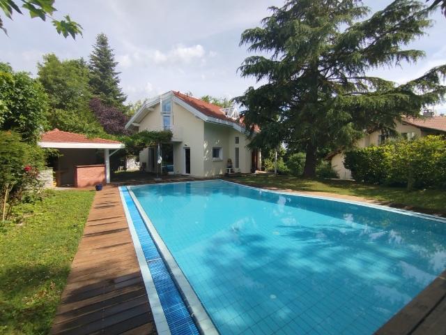 Maison meublée 4 pièces 161 m²