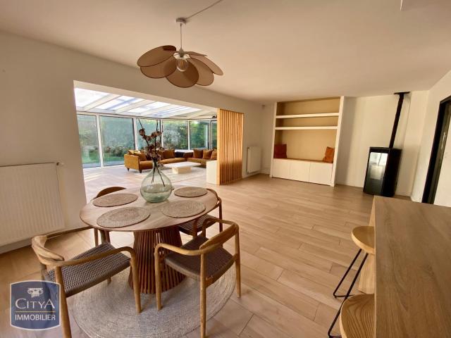 Maison meublée 5 pièces 125 m²