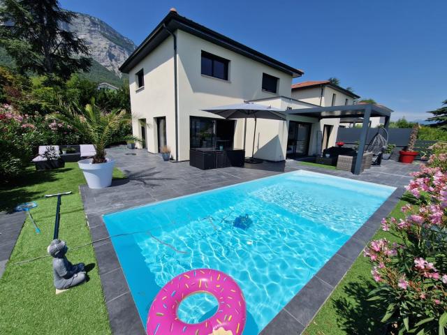 Maison meublée 5 pièces 127 m²