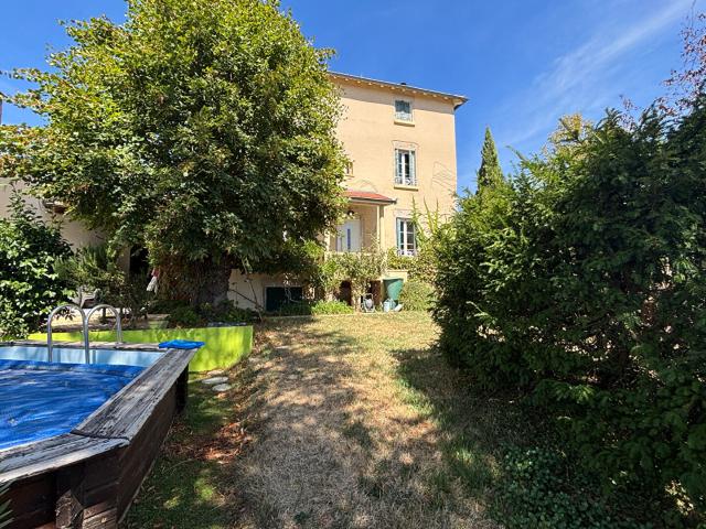 Maison meublée 5 pièces 136 m²