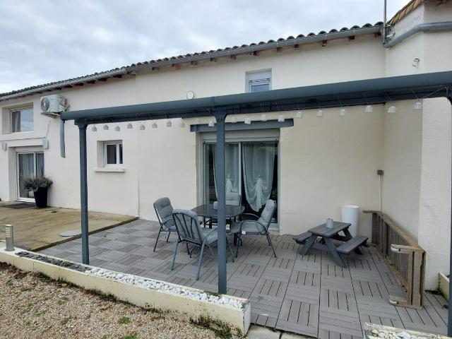 Maison meublée 5 pièces 136 m²