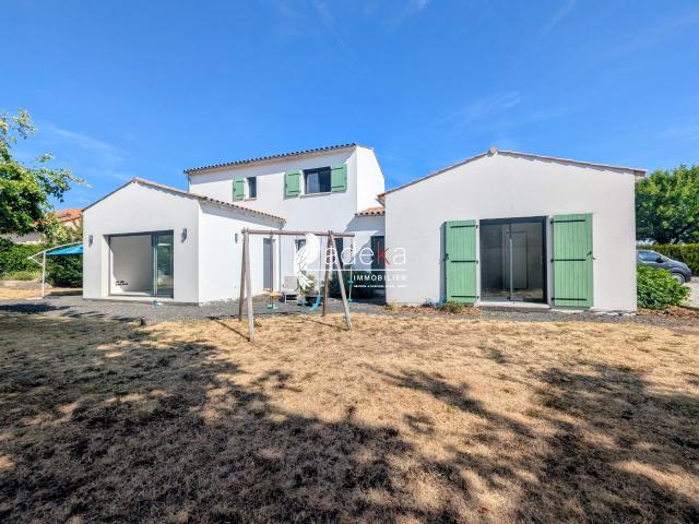Maison meublée 5 pièces 140 m²