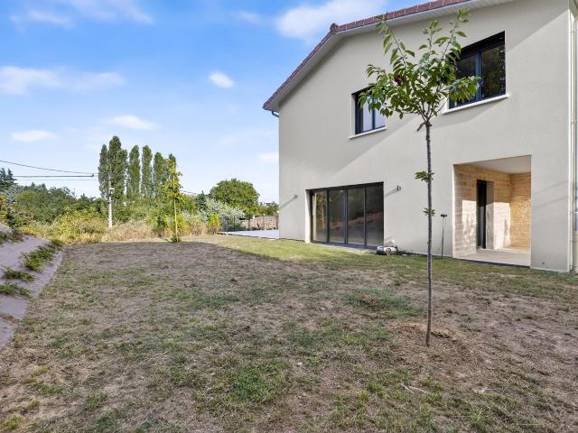 Maison meublée 5 pièces 141 m²