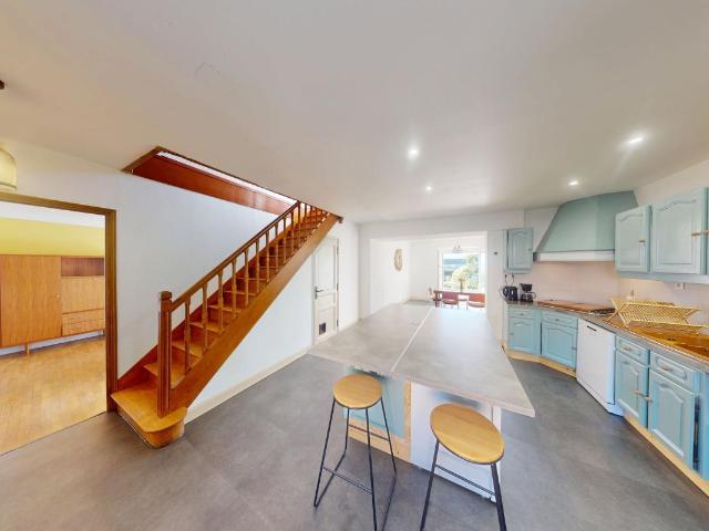 Maison meublée 5 pièces 146 m²