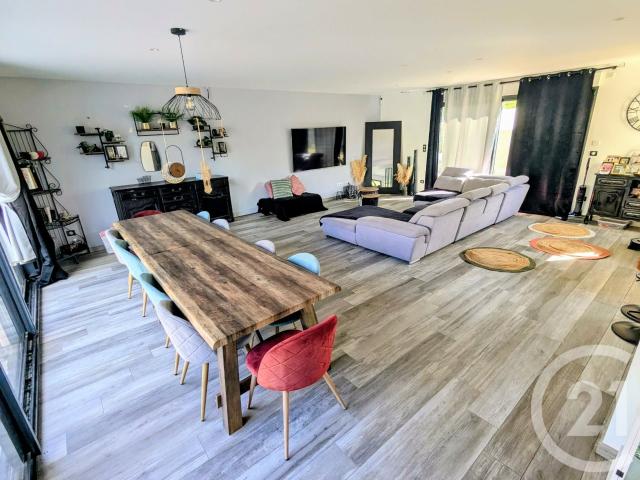 Maison meublée 5 pièces 180 m²