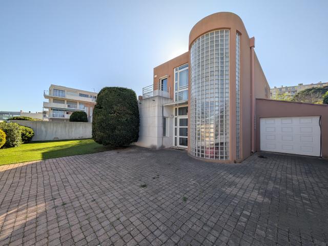 Maison meublée 5 pièces 183 m²