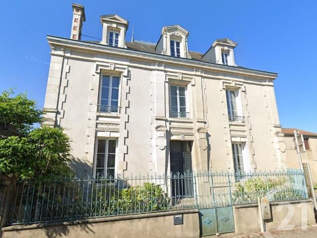 Maison meublée 5 pièces 195 m²