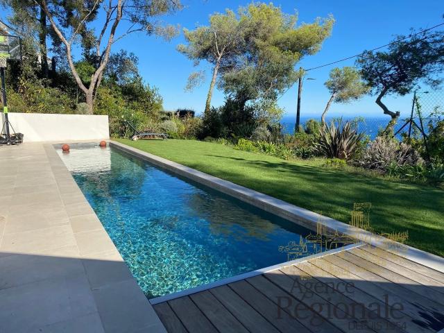 Maison meublée 5 pièces 214 m²