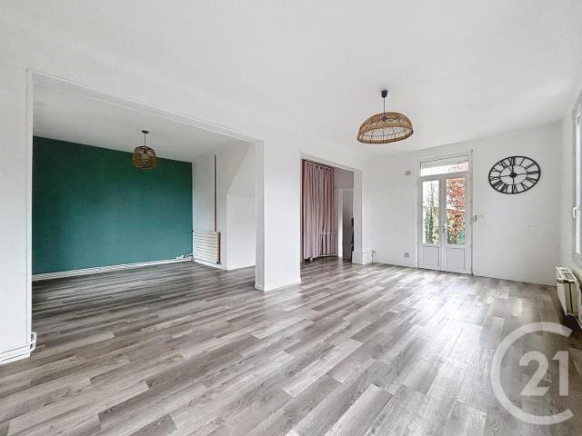 Maison meublée 6 pièces 104 m²