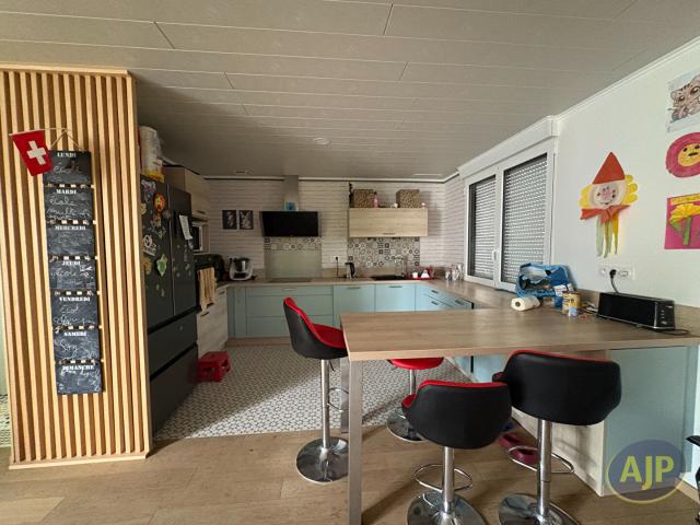 Maison meublée 6 pièces 123 m²