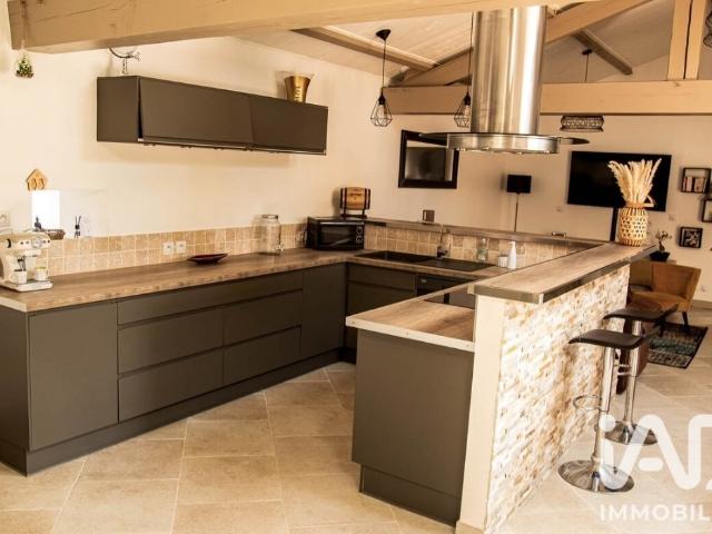 Maison meublée 6 pièces 143 m²