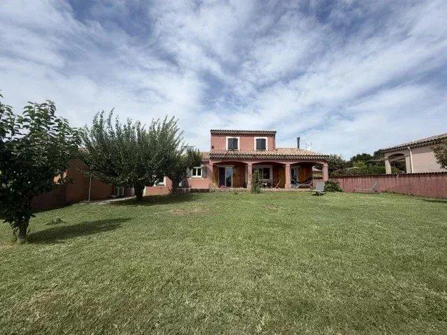 Maison meublée 6 pièces 145 m²