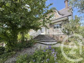 Maison meublée 6 pièces 147 m²