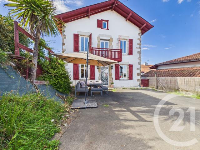 Maison meublée 6 pièces 148 m²