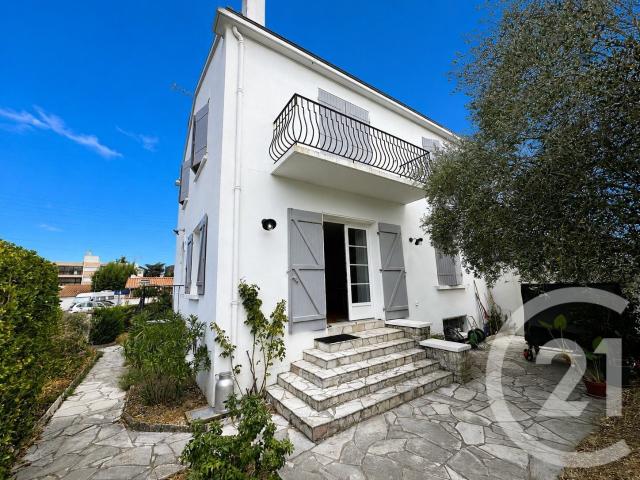 Maison meublée 6 pièces 136 m²