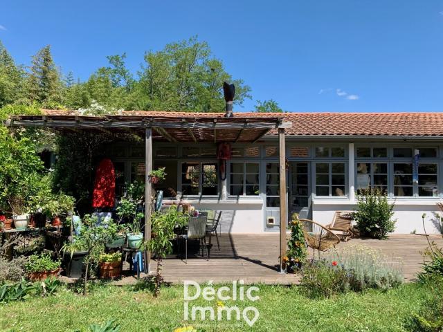 Maison meublée 6 pièces 150 m²