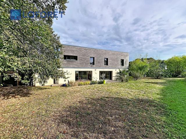 Maison meublée 6 pièces 154 m²